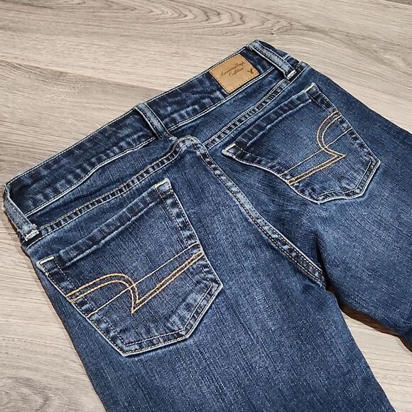 American Eagle Favorite Boyfriend Straight Leg Jeans - Picture 5 of 6